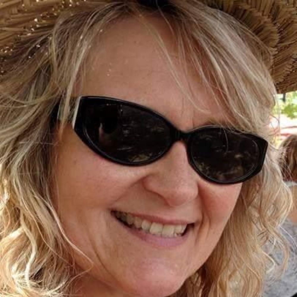 Meet your Posher, Carolyn